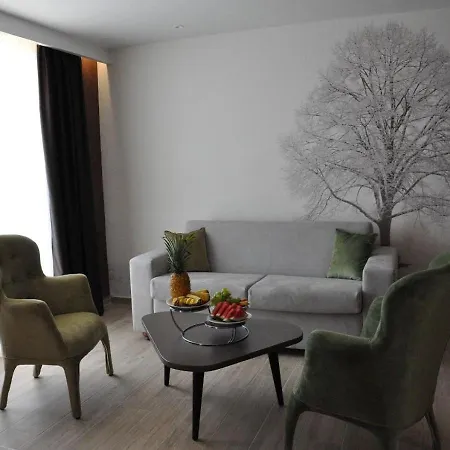 Maren 3* ドゥラス