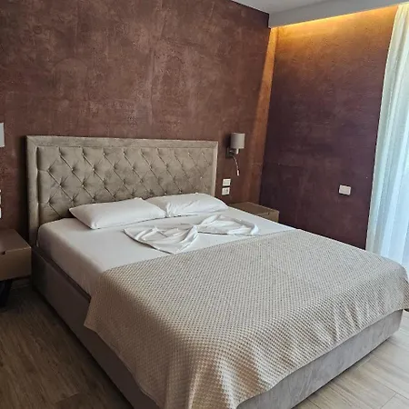 Отель Maren 3*
