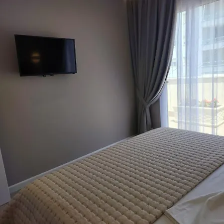Maren Hotel