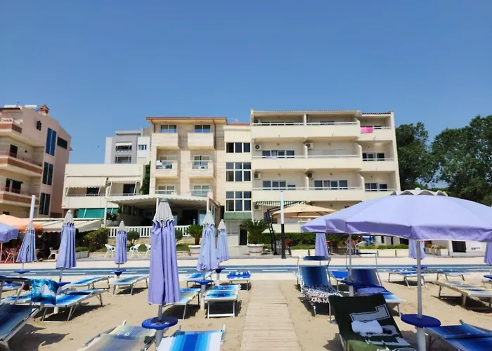 Maren Hotel