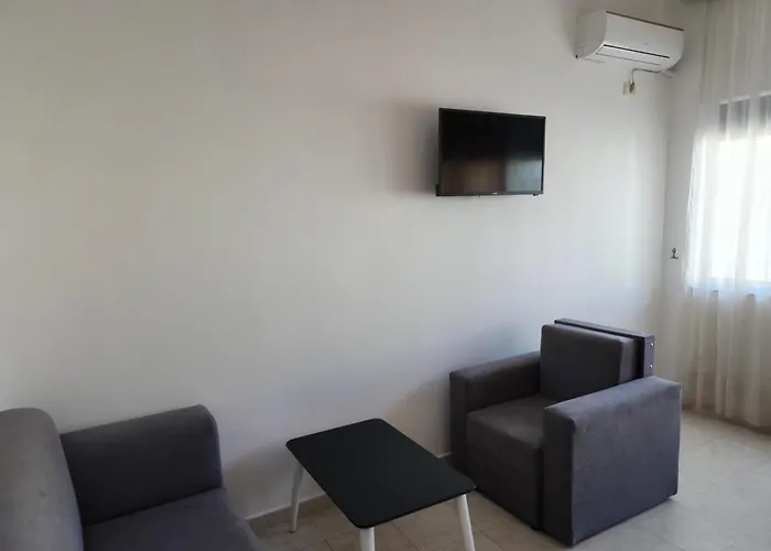 Maren Hotel